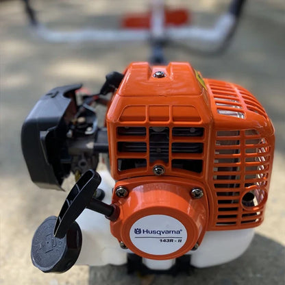 Guadaña Husqvarna 143 R II Profesional + GRATIS Aceite Motor 2T