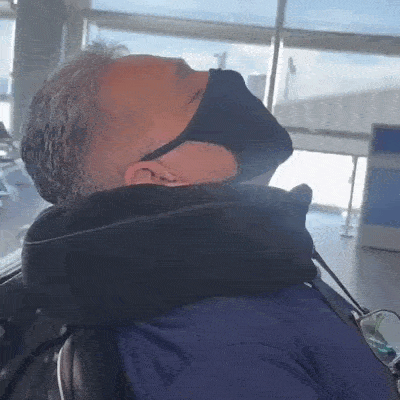 Almohada de Viaje Rellenable 2en1 Con Bolsa de Ropa y Cojín Cervical Para Avión / Carro