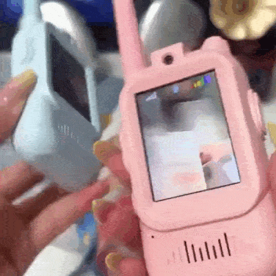 Walkie Talkie de Video para Niños 2 en 1 Con Pantalla HD, Recargable USB-C y Cambiador de Voz