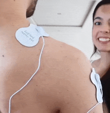 Electroestimulador TENS Digital Con 8 Modos Terapéuticos y 15 Niveles De Intensidad