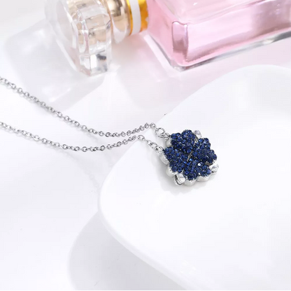 Collar de trebol de 4 corazones